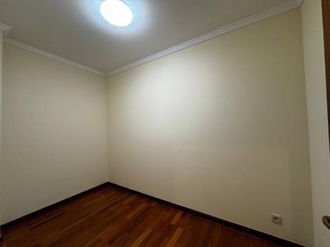 Apartamento T2+1 Arrendamento em Nogueira e Silva Escura,Maia