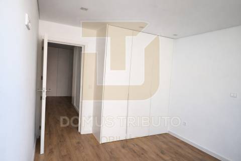 Apartamento T2 Novo com Garagem | Paranhos – Próximo do Polo Universitário