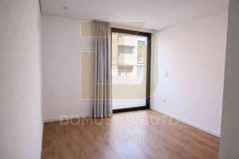 Apartamento T2 Novo com Garagem | Paranhos – Próximo do Polo Universitário