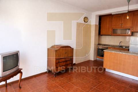 Apartamento T1 com Varanda | Excelente Exposição Solar | Localização Privilegiada