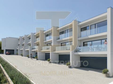 Moradias T3 em Condomínio Fechado com Piscina | S. Cosme, Gondomar
