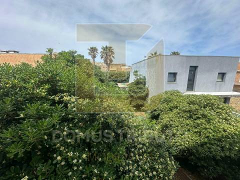 Terreno para Construção | 2ª Linha de Mar | Praia da Agudela, Lavra