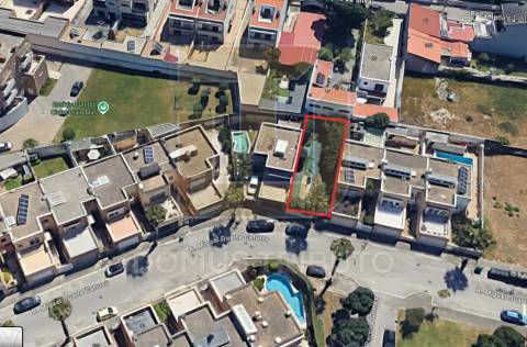Terreno para Construção | 2ª Linha de Mar | Praia da Agudela, Lavra