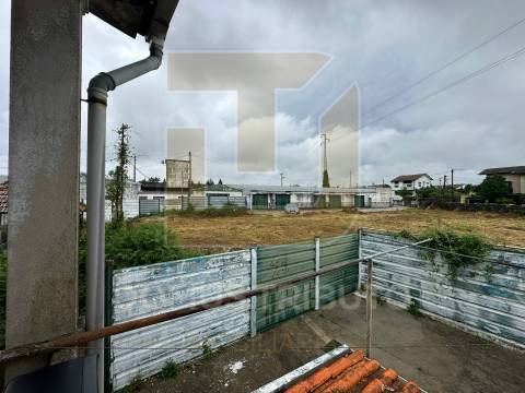 Terreno Premium na Maia — 4.893m² de Potencial numa Localização de Excelência