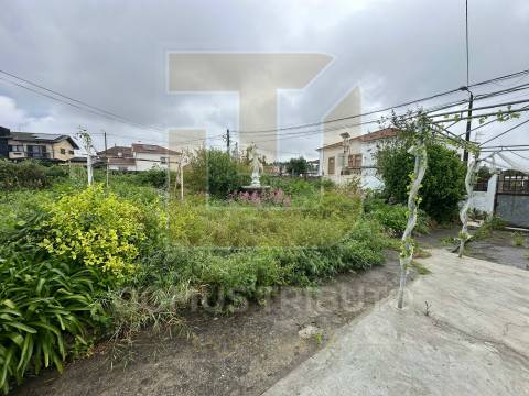 Terreno Premium na Maia — 4.893m² de Potencial numa Localização de Excelência