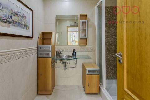 Moradia T4+1 à venda no Montijo