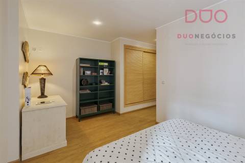 Moradia T4+1 à venda no Montijo