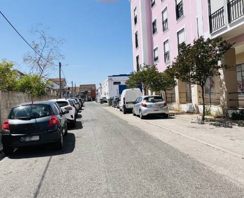 Garagem à venda no Montijo