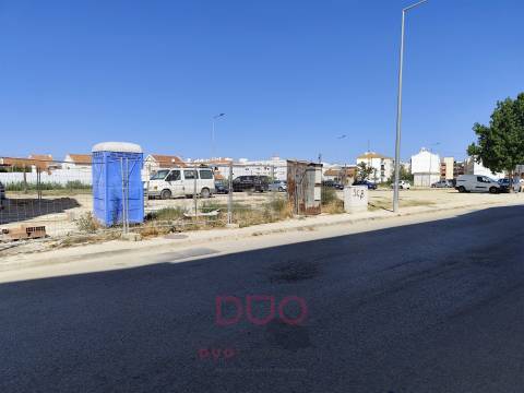 Terreno Para Construção de Prédio à venda no Pinhal Novo