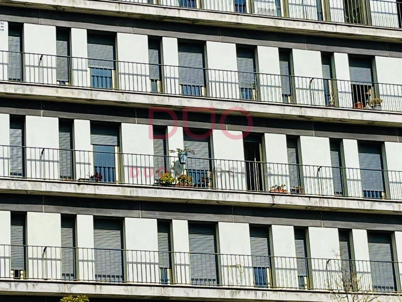 T1, com estacionamento,  para Arrendar em Lisboa