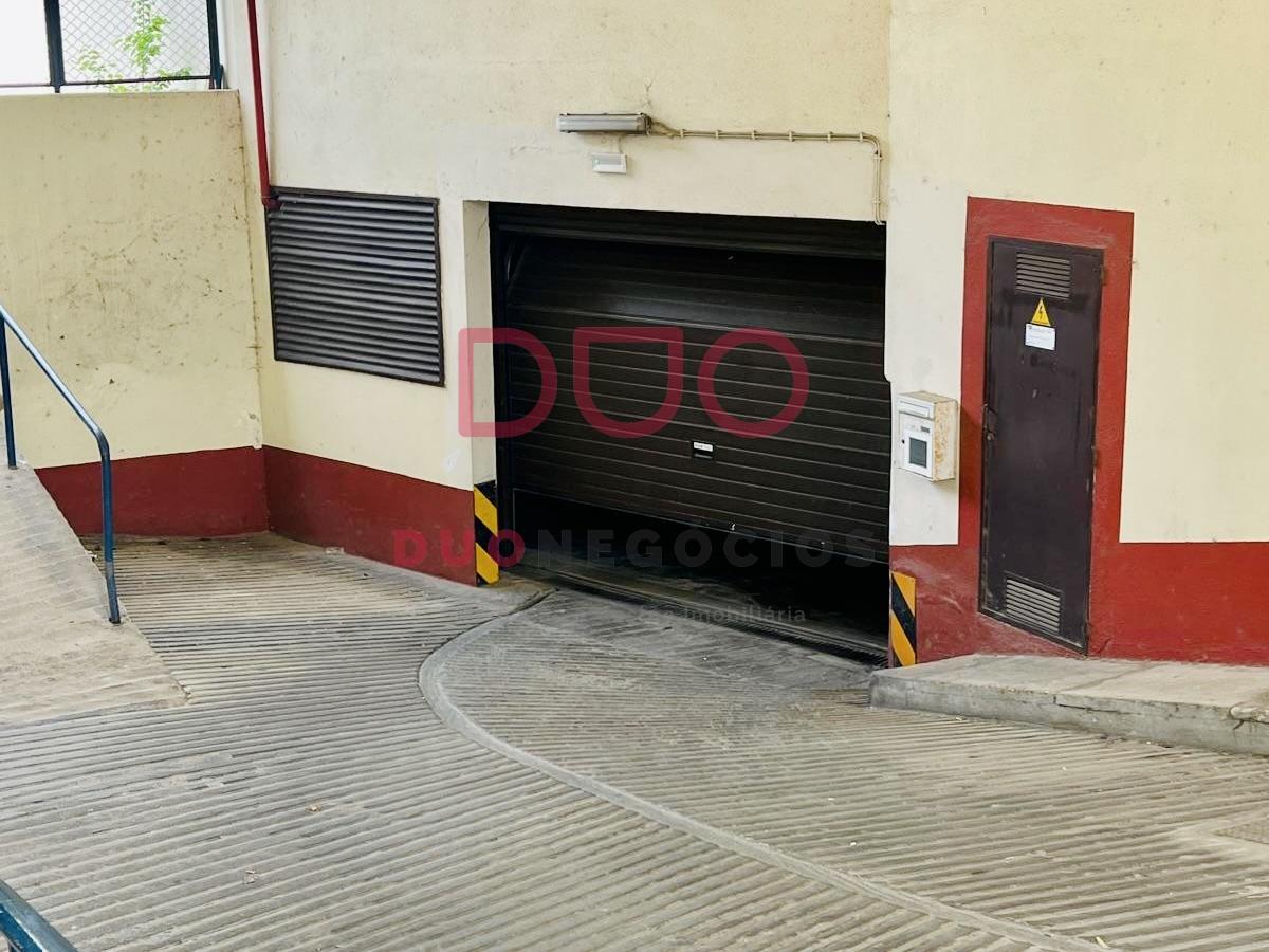 Oportunidade no Centro do Montijo: Garagem Privativa / Box