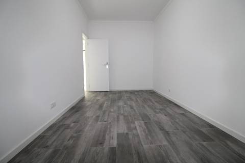 Apartamento T2 Arrendamento em Colmeias e Memória,Leiria