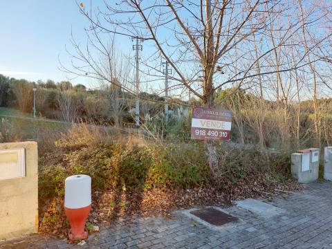 Lotes de Terreno para construção , localizados na Urbanização do Cerejal, Torres Novas