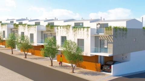 Lote de Terreno para construção de moradia em banda, localizado na Urb. da Ribeira do Marchante