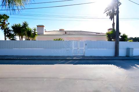 Moradia Isolada T3+2 Venda em Sesimbra (Castelo),Sesimbra