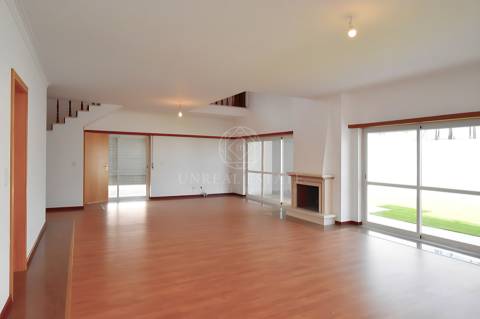 Moradia T4 Venda em Sesimbra (Castelo),Sesimbra