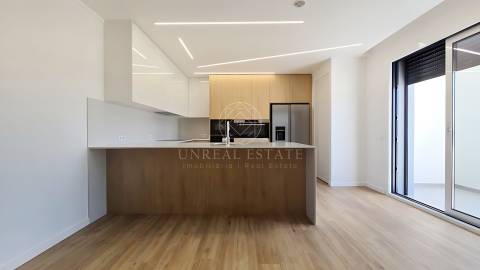 Apartamentos T2,T3, T3+1 (equivalente a T4) e T4, no Entroncamento com Acabamentos Premium