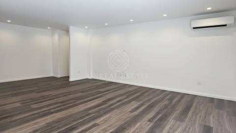 Apartamentos T2,T3, T3+1 (equivalente a T4) e T4, no Entroncamento com Acabamentos Premium