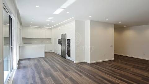 Apartamentos T2,T3, T3+1 (equivalente a T4) e T4, no Entroncamento com Acabamentos Premium