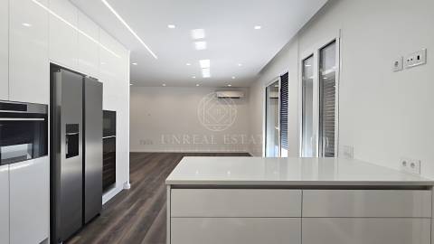 Apartamentos T2,T3, T3+1 (equivalente a T4) e T4, no Entroncamento com Acabamentos Premium