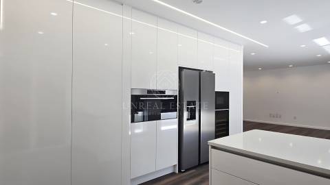 Apartamentos T2,T3, T3+1 (equivalente a T4) e T4, no Entroncamento com Acabamentos Premium