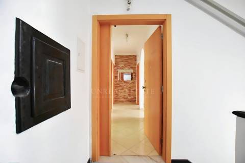 Apartamento T2 no Centro do Barreiro – Excelente Localização e Luminosidade