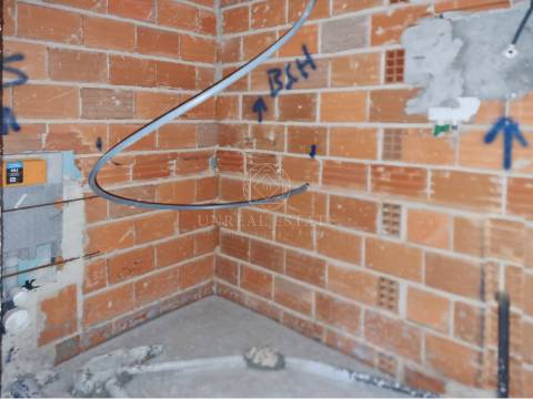 Apartamento T3, em construção, com Parqueamento, localizado no Montijo | Entrega em 2026