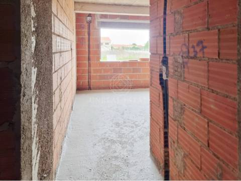 Apartamento T3, em construção, com Parqueamento, localizado no Montijo | Entrega em 2026