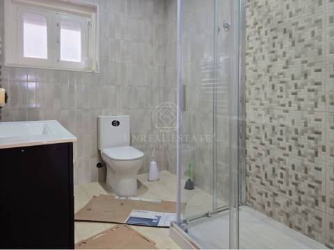 Moradia Isolada Unifamiliar T4 com Garagem e Anexo | Torres Novas