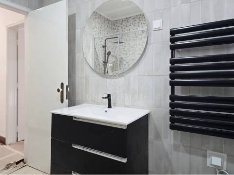 Moradia Isolada Unifamiliar T4 com Garagem e Anexo | Torres Novas