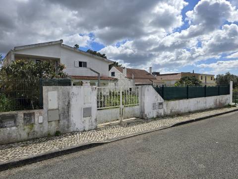 Moradia Isolada T3+1 Venda em Sesimbra (Castelo),Sesimbra