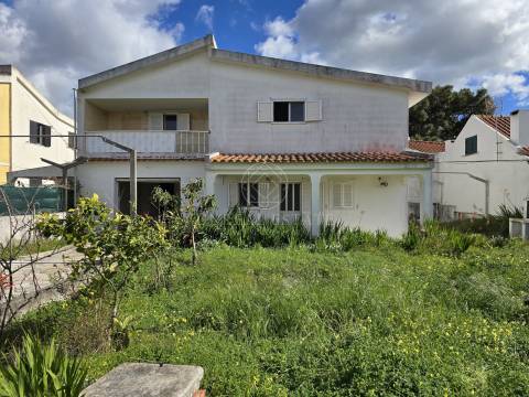Moradia Isolada T3+1 Venda em Sesimbra (Castelo),Sesimbra