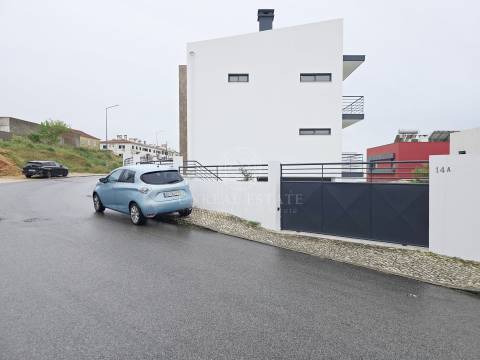 Moradia Isolada T5 Venda em Laranjeiro e Feijó,Almada