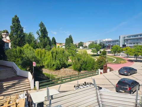 Apartamento T2 Premium na Zona Histórica de Torres Novas com Parqueamento