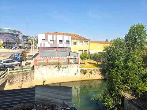 Apartamento T2 Premium na Zona Histórica de Torres Novas com Parqueamento
