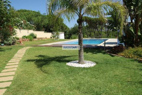 Moradia isolada T3 com piscina em Almancil