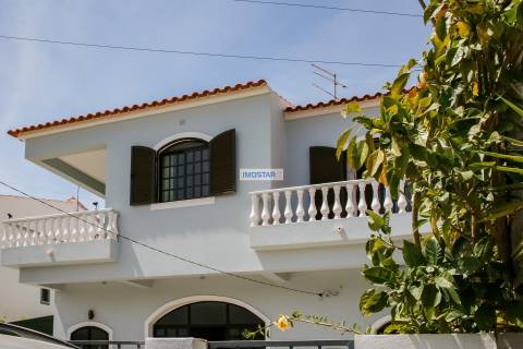 Moradia T3 Isolada para uma vida confortável e Inclusiva em São Bartolomeu de Messines