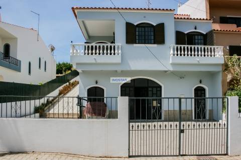 Moradia T3 Isolada para uma vida confortável e Inclusiva em São Bartolomeu de Messines