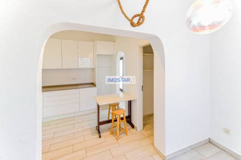 Moradia T3 em estilo tradicional português perto da Quinta do Lago