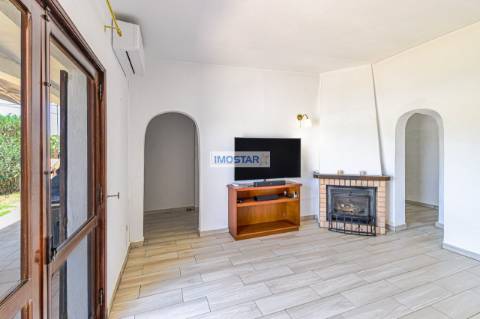 Moradia T3 em estilo tradicional português perto da Quinta do Lago