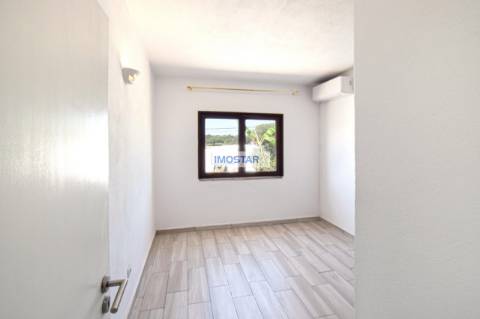 Moradia T3 em estilo tradicional português perto da Quinta do Lago