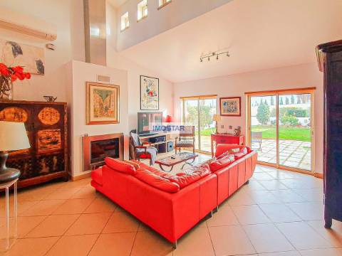 Moradia Contemporânea T3 em Al-Sakia