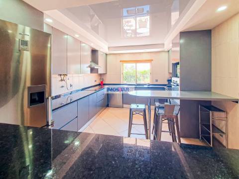 Moradia Contemporânea T3 em Al-Sakia