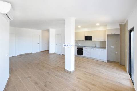Apartamento T2 em edifício contemporâneo em Loulé