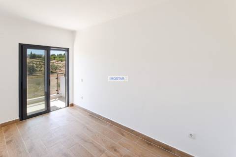 Apartamento T2 em edifício contemporâneo em Loulé