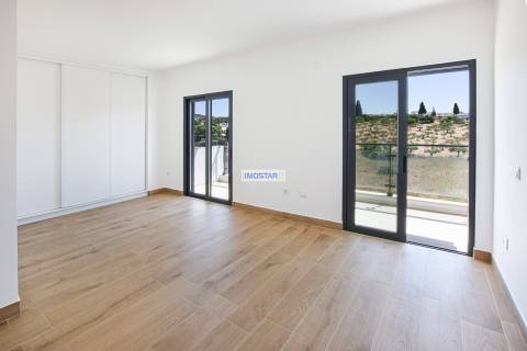 Apartamento T2 em edifício contemporâneo em Loulé