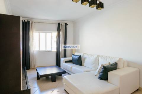 Apartamento T2 no coração de Quarteira