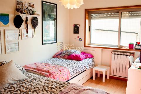 Apartamento T3 com terraço e churrasqueria