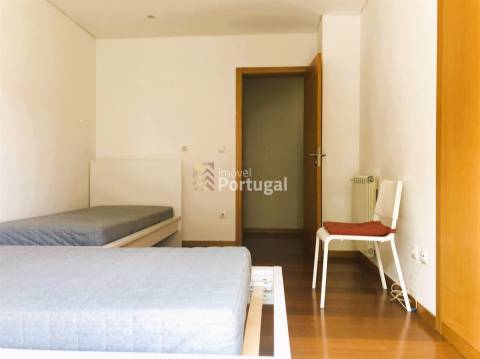 Apartamento T3 Equipado e Mobilado em Nogueiró