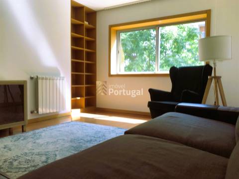 Apartamento T3 Equipado e Mobilado em Nogueiró